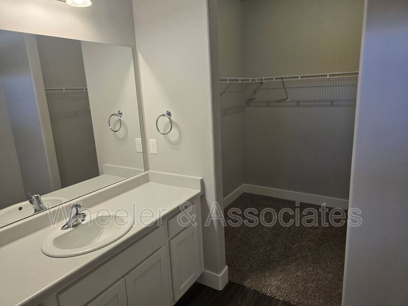 Lakefront Condo Living - Your Ideal Retreat Near Utah Lake! property image