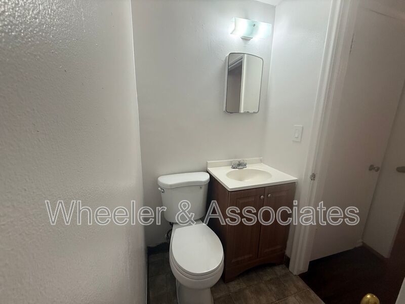 3700 Washington Blvd. #9 1 bed with Gas and Water paid by owner. Call about a move in special 801-458-8430 property image