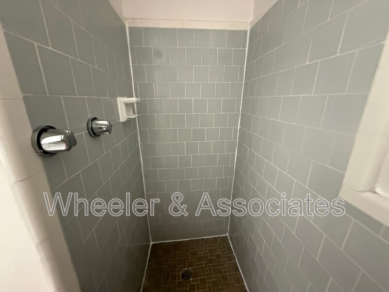3700 Washington Blvd. #9 1 bed with Gas and Water paid by owner. Call about a move in special 801-458-8430 property image