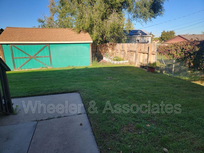 Charming 2 Bed, 1 Bath Duplex in Washington Terrace with Shared Backyard property image