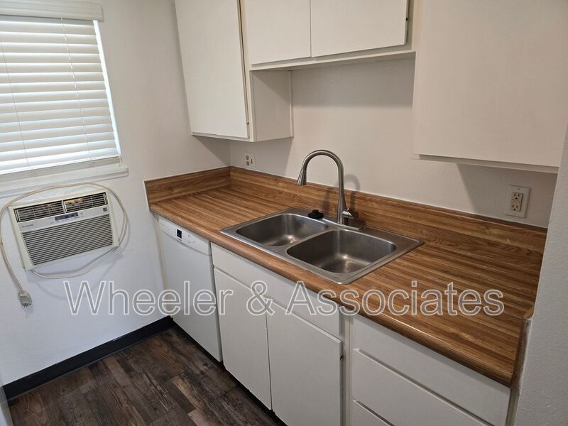 Updated 2-Bedroom Condo with Fireplace & Balcony in Prime South Ogden Location property image