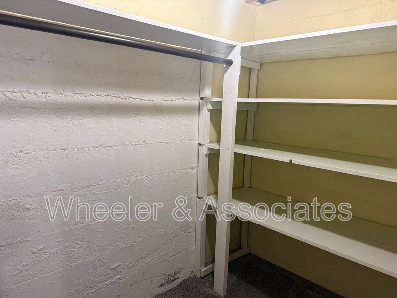 Renovated 1 bed 1 bath basement duplex with utilities paid up to $200 then split between tenants. property image