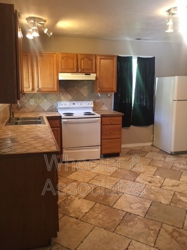 Nice 3 bed 2 bath home located at 3018 Adams in Ogden with Central air property image