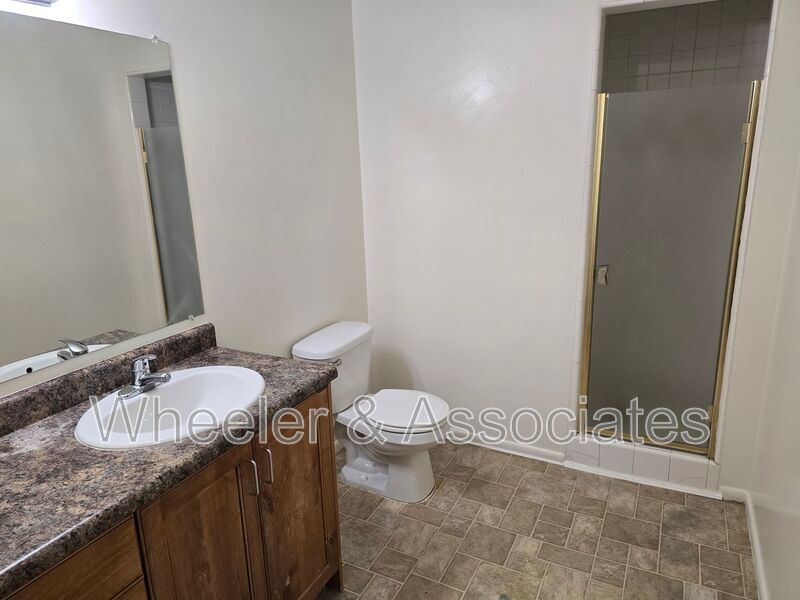 Charming 3 Bed, 2 Bath Ogden Duplex Unit with Updated Kitchen property image