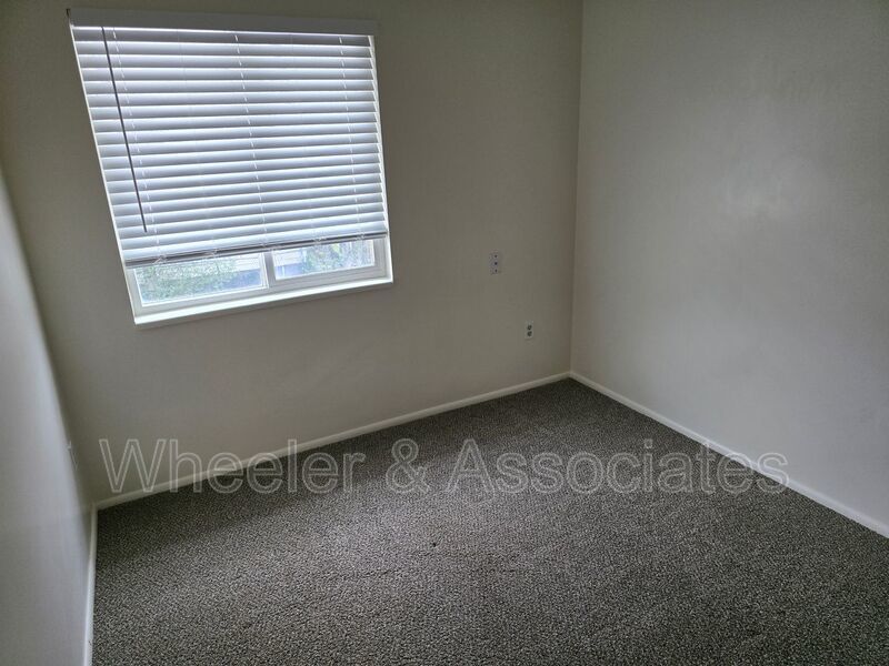 Charming 3 Bed, 2 Bath Ogden Duplex Unit with Updated Kitchen property image