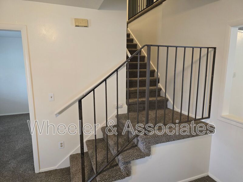 Charming 3 Bed, 2 Bath Ogden Duplex Unit with Updated Kitchen property image