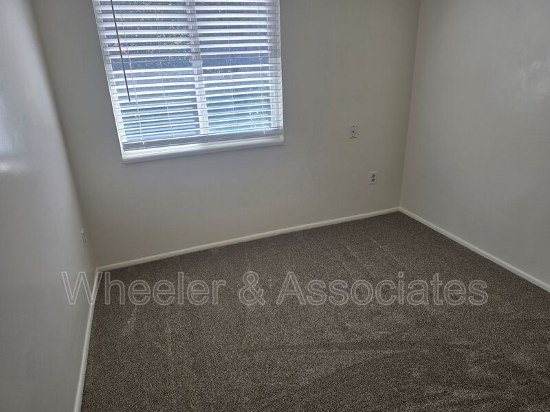 Charming 3 Bed, 2 Bath Ogden Duplex Unit with Updated Kitchen property image