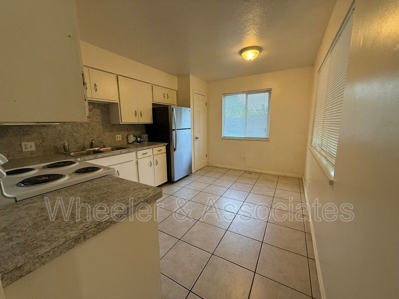 3 bed 2 bath duplex with Carport available in So. Ogden property image