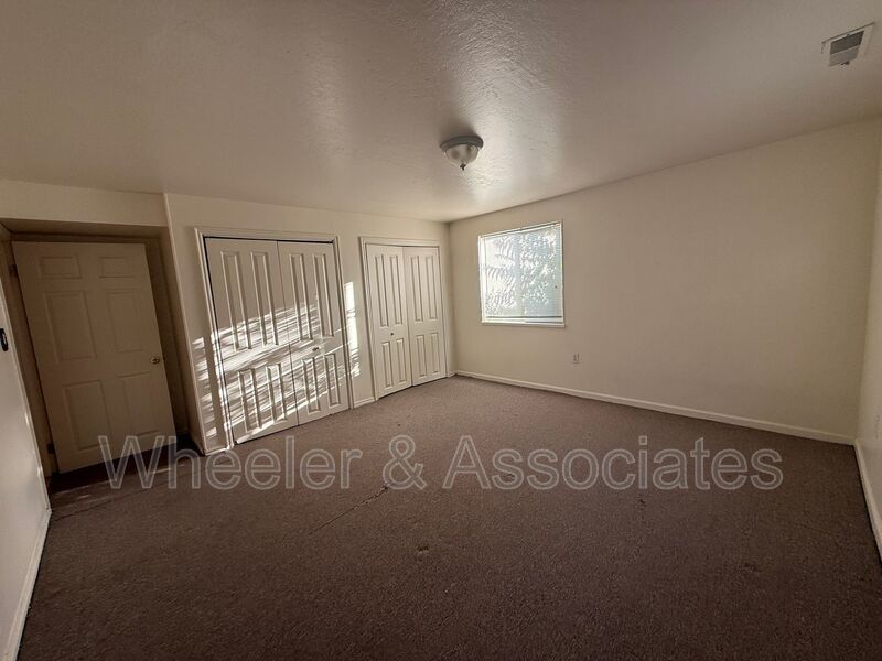 3 bed 2 bath duplex with Carport available in So. Ogden property image