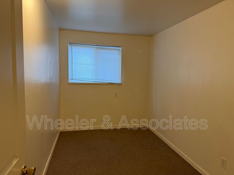 3 bed 2 bath duplex with Carport available in So. Ogden property image