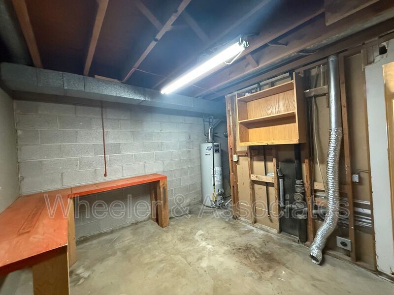 3 bed 2 bath duplex with Carport available in So. Ogden property image