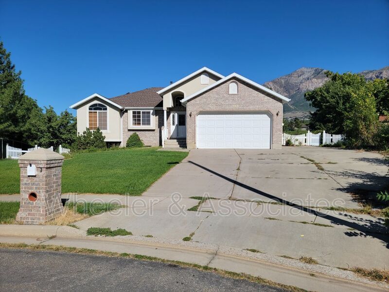 Charming 5 BR, 3 BA Home in North Ogden property image