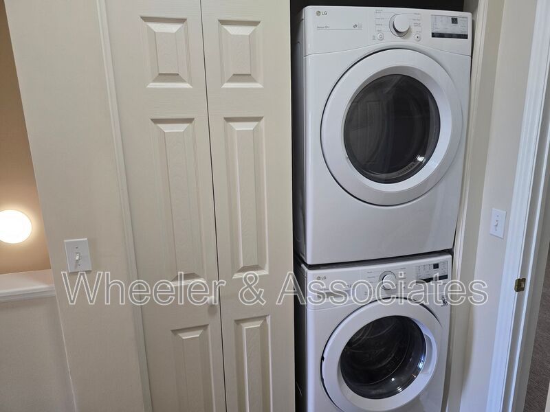 Spacious 2 Bed, 2 Bath Downtown Ogden Condo on Historic 25th Street property image