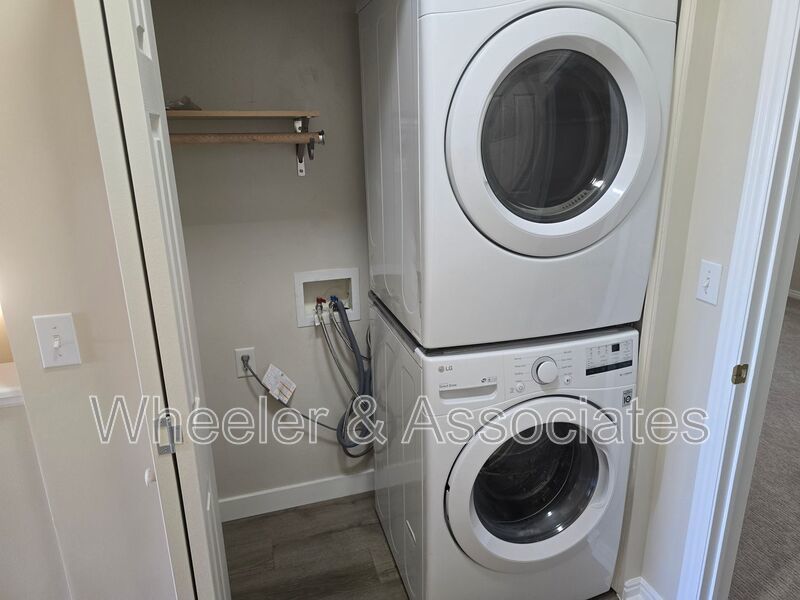 Spacious 2 Bed, 2 Bath Downtown Ogden Condo on Historic 25th Street property image
