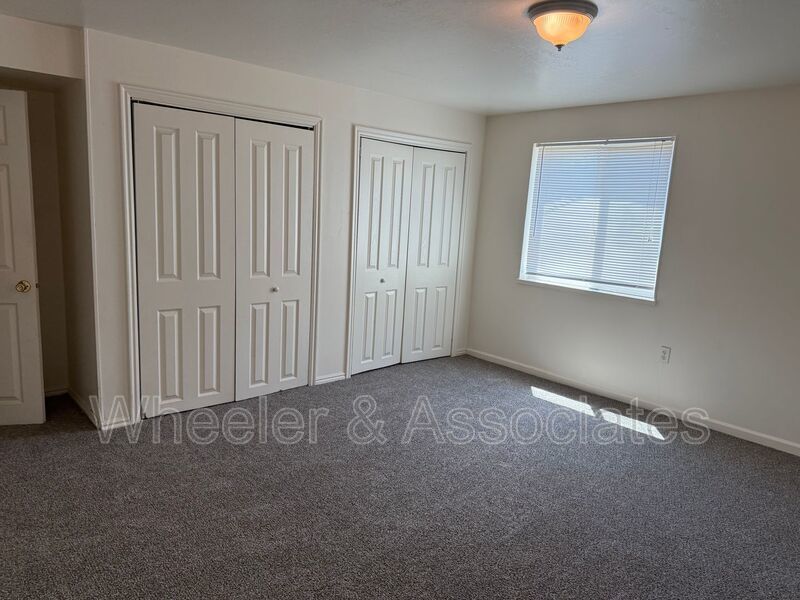 3 bed 2 bath duplex with Carport available in So. Ogden property image