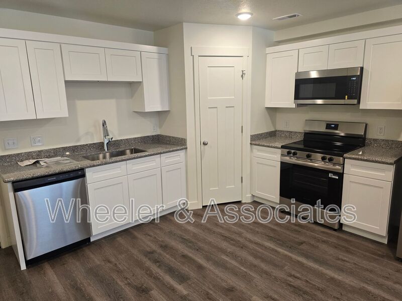New 2026-Built Townhome, 3-Bed/2.5-Bath, Garage + W/D Included – 456 W 1080 S, Ogden, UT property image