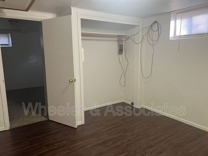 2 bed home with extra rooms for office space, 2 living rooms and 2 bathrooms with Carport and Storage. In Washington Terrace. property image