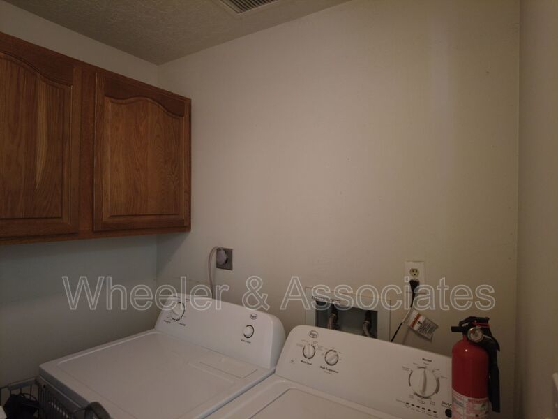 Beautiful 6th Floor Governor's Plaza Condominium Unit property image