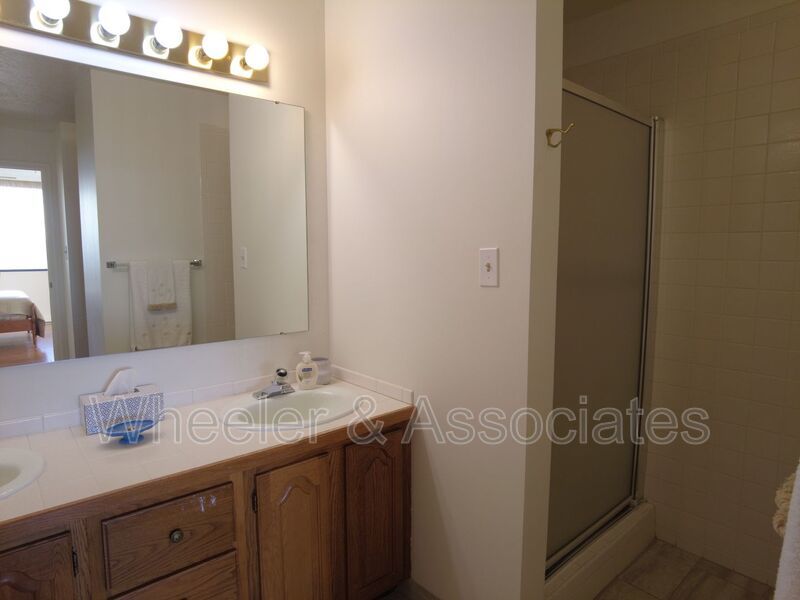 Beautiful 6th Floor Governor's Plaza Condominium Unit property image