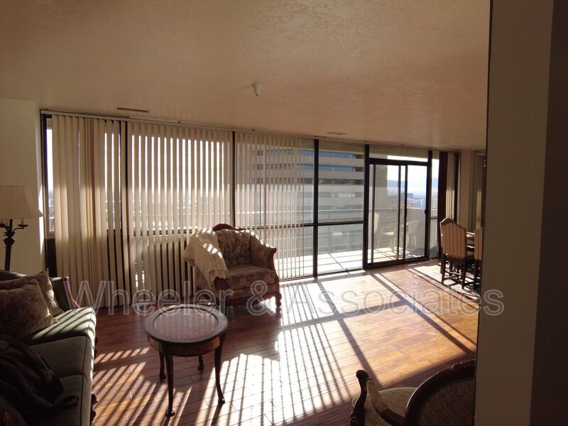 Beautiful 6th Floor Governor's Plaza Condominium Unit property image