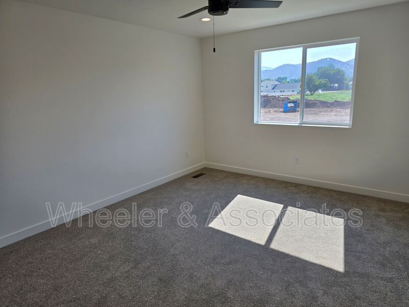 Brand-New 3 Bed, 2.5 Bath Townhome in Morgan 2-Car Garage + Mountain Views property image