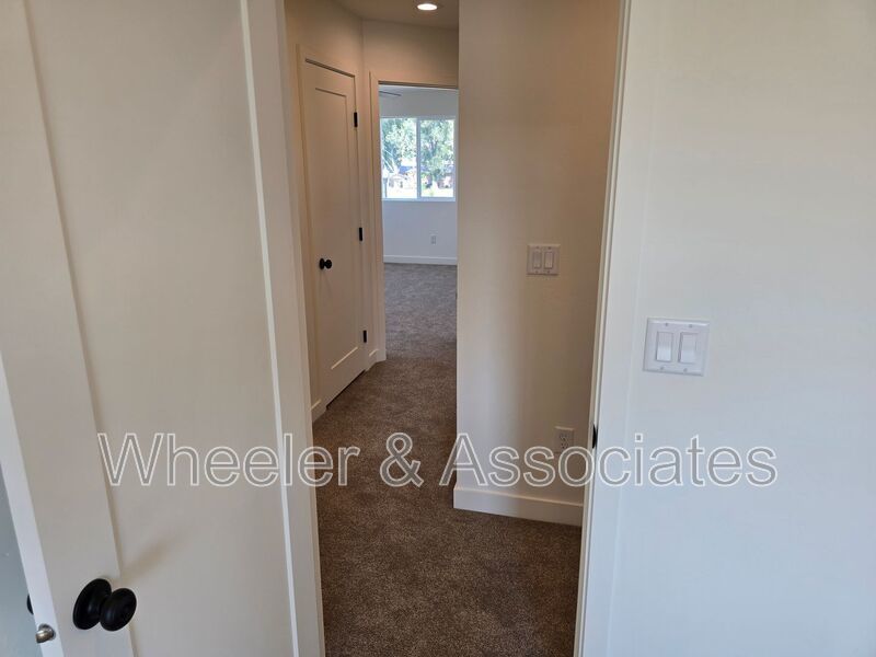 Brand-New 3 Bed, 2.5 Bath Townhome in Morgan 2-Car Garage + Mountain Views property image