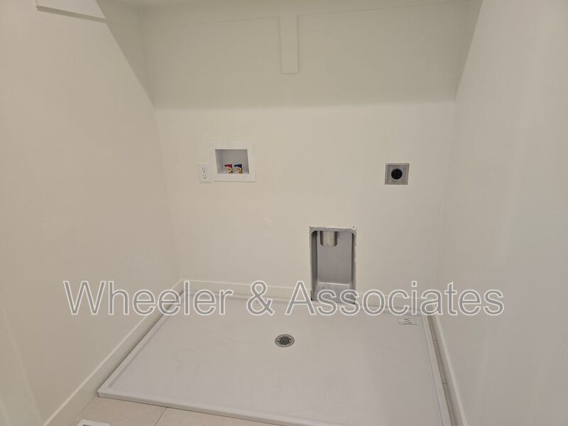 Brand-New 3 Bed, 2.5 Bath Townhome in Morgan 2-Car Garage + Mountain Views property image