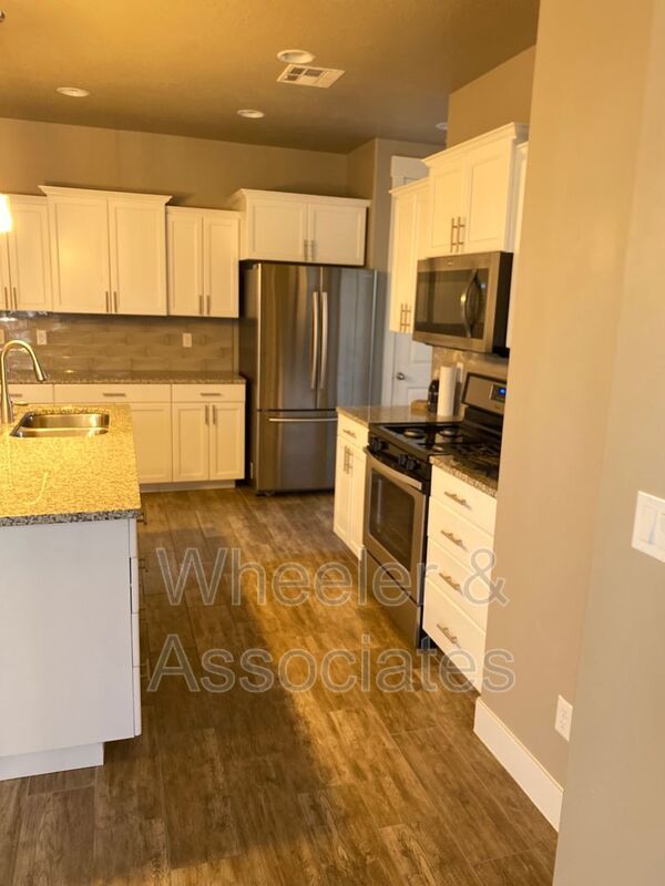 3 Bed / 2 Bath House in Hurricane in a prime location property image