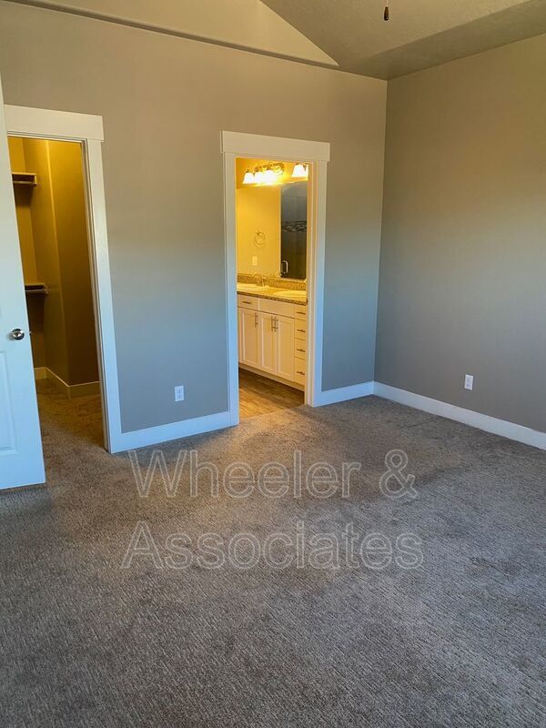 3 Bed / 2 Bath House in Hurricane in a prime location property image