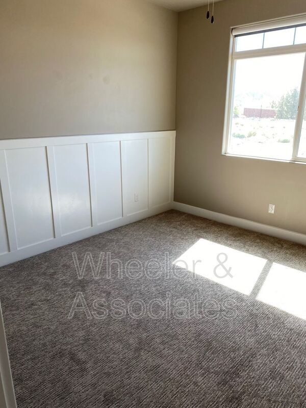 3 Bed / 2 Bath House in Hurricane in a prime location property image