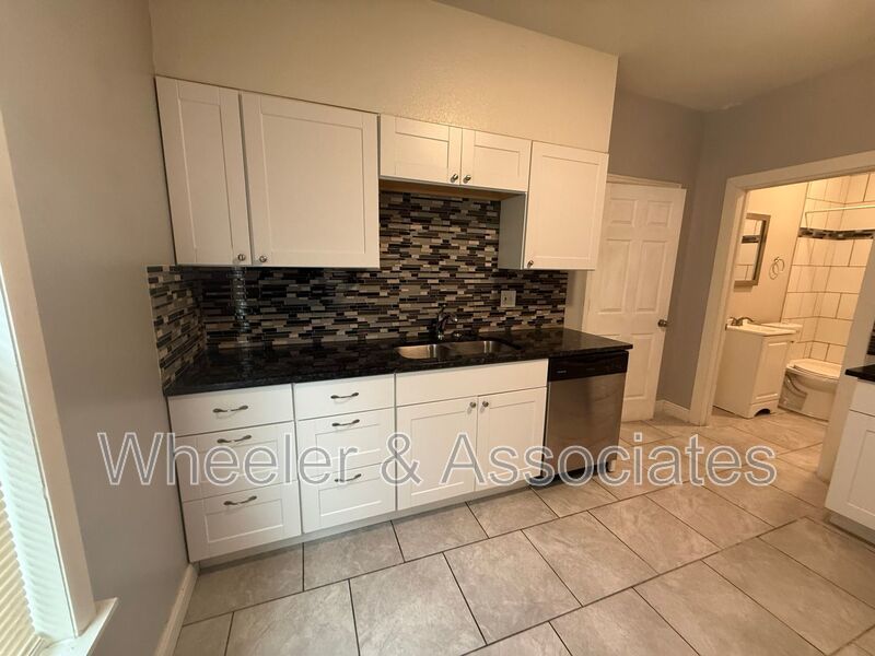 2 Bedrooms and 1 bathroom home all renovated with stainless steel appliances and washer dryer hookups. property image