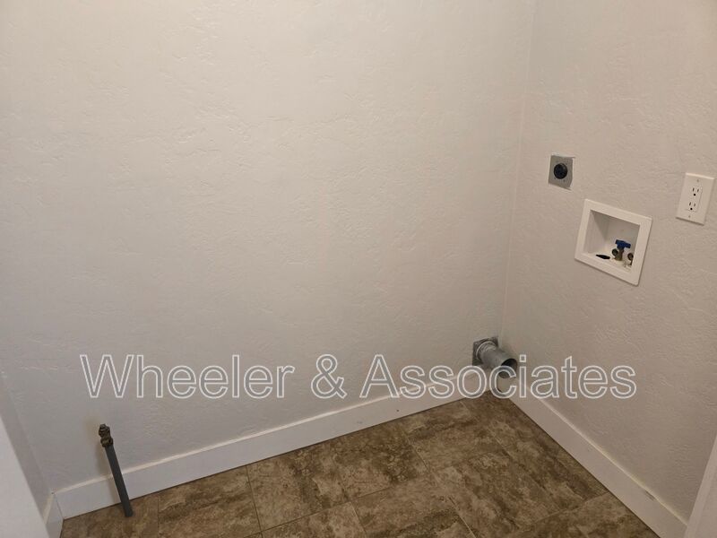 4 Bed, 1 Bath East Ogden Home | Mountain Views, Updated Kitchen + Vaulted Wood Ceilings property image