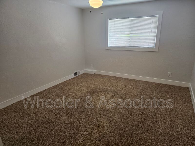 4 Bed, 1 Bath East Ogden Home | Mountain Views, Updated Kitchen + Vaulted Wood Ceilings property image