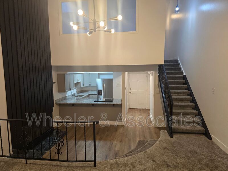 1 Bed, 1 Bath Ogden Townhouse| 942 Sq Ft, Vaulted Great Room, In-Unit Laundry property image