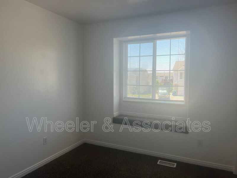 5456 S 4125 W property image